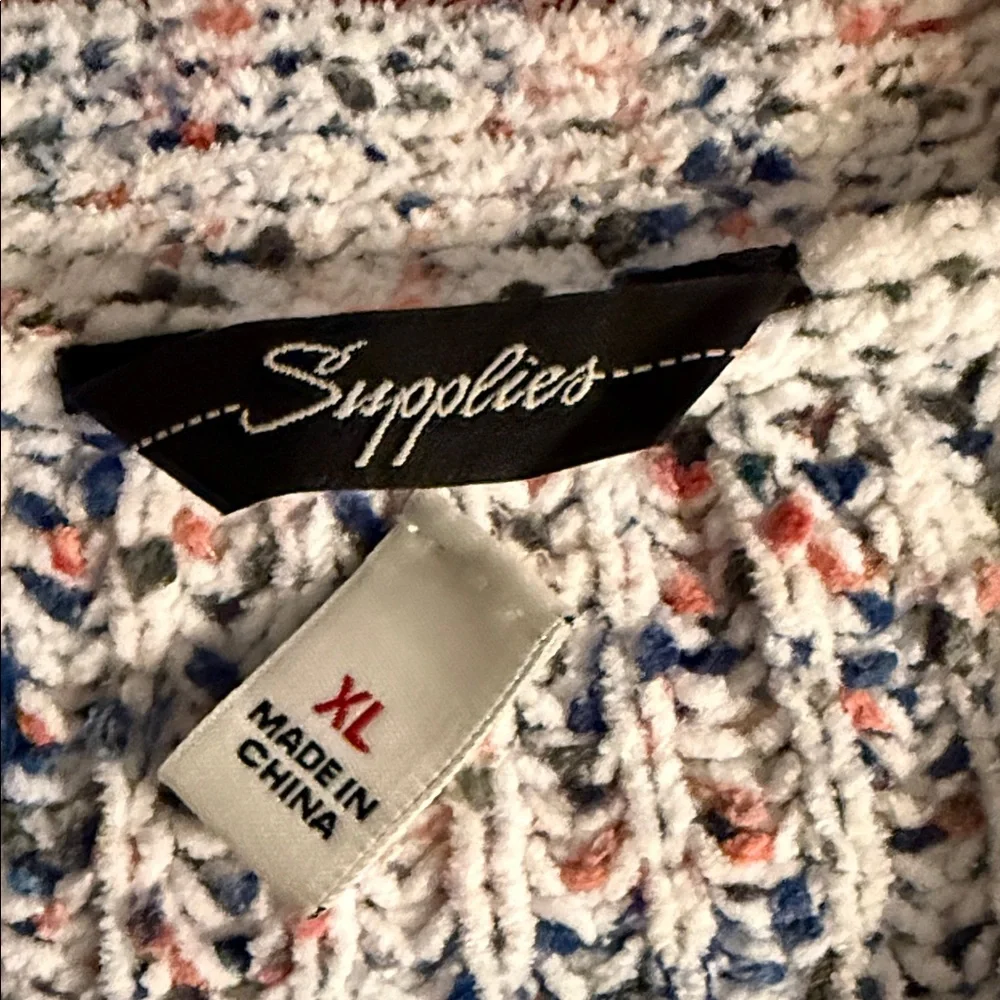 Elegant Multicolor Knit Cardigan - Picture 2 of 9